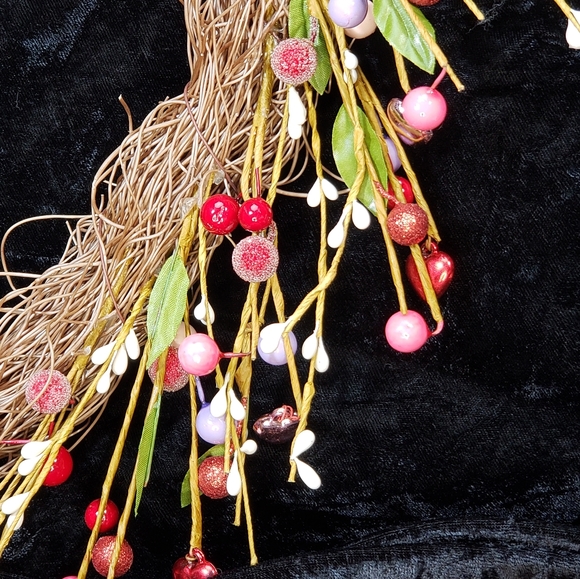 Heart Shaped Wreath NWT - Picture 3 of 6